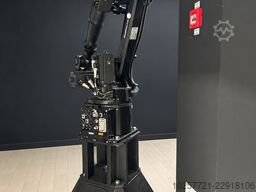 KUKA KR8 R1620