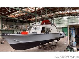 VEB YACHTWERFT BERLIN-KÖPENICK 12 m Kontrollboot KB 12