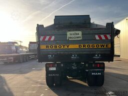 MAN 25.372 (6 CYLINDER / MANUAL PUMP / POMPE MANUEL...