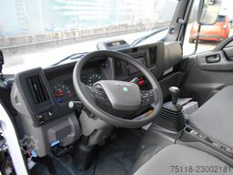 Isuzu M21 GRU e CASSONE FISSO