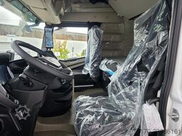 Iveco AS440S58T/P, ADR Gefahrgut AT,EXII,EXIII,FL