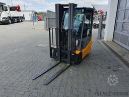 Jungheinrich EFG 215 / Triplex 4.25m / SS / nur 1.680h / 2021