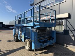 GENIE GS 4390 RT Schaarhoogwerker / Scissor Lift / Arbei