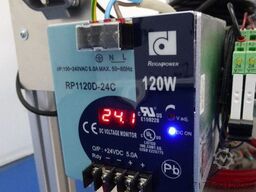 Mitsubishi RV-3SDB-S15 m. Steuerung u. R46TB