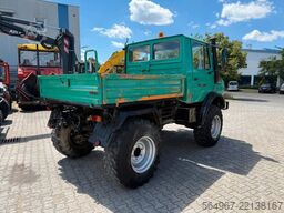 MERCEDES-BENZ U1200 Unimog 3-Seiten-Kipper