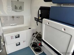 VW VW T6, 2.0 TDI, Blutbox, Trage und Sessel.