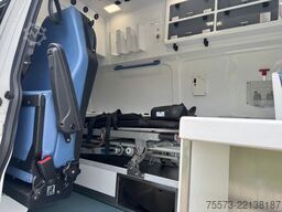 VW VW T6, 2.0 TDI, Blutbox, Trage und Sessel.