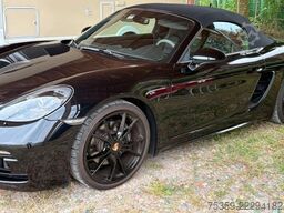 PORSCHE 718 Boxster