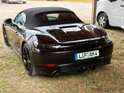 PORSCHE 718 Boxster