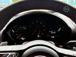 PORSCHE 718 Boxster