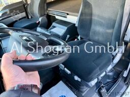 MAN TGX 33.560 / 6x4 / Retarder / Blatt Luft / Eu6