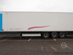 LAMBERET 3 Axle frigo trailer with CARRIER VECTOR 1950 MT