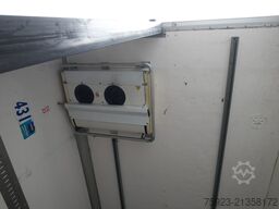 LAMBERET 3 Axle frigo trailer with CARRIER VECTOR 1950 MT