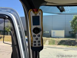 MERCEDES-BENZ Arocs 2548 Hydrodrive 4x4 Abrollkipper Meiller