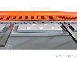 Metal Technics Polska HYDRAULICZNE NOŻYCE GILOTYNOWE 10 X 3200