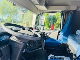 VOLVO FH 500 8x2 mit F710RA.2.27 L426 und V20 Winde