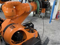 KUKA KR210-2 2000 & NEW MEGMEET WELDING SET