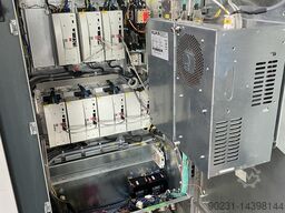 KUKA KR210-2 2000 & NEW MEGMEET WELDING SET