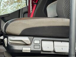 Renault T430 Trekker