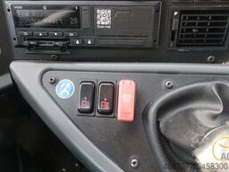 MERCEDES-BENZ Tourismo 52 Sitze EURO 6