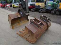 Volvo ECR88D - Powertilt + hydr. Schnellwechsler + 3 Löf