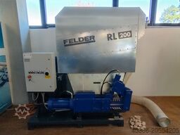 Felder RL 200 mit Brikettierpresse