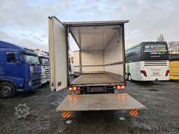 Volvo FL 240 4x2 16tons Seitentüren Koff