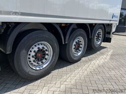 Knapen K200 - 70m3 *Schubboden Agrar mieten*