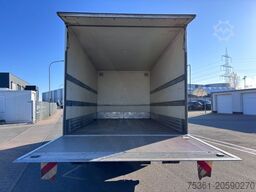 MERCEDES-BENZ Vario 818 D Koffer mit LBW Klima E5 Motorbremse