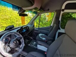 MERCEDES-BENZ Sprinter Elektro 9 Sitzer Bürgerbus