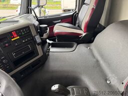 Volvo FM 410 / 8X4 / I-Shift / ADR / Tridem / TUV: 6-...