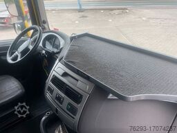 DAF XF 460 FAR LowDeck