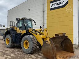 Komatsu WA470-8