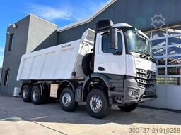 Mercedes-Benz Arocs 4140 K 8x4/4 Meiller Tipper (40 units)