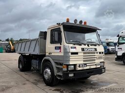 Scania 93-280 (POMPE MANUELLE / MANUAL PUMP)