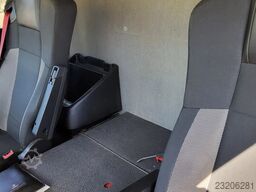 Renault D 220.12 - ACC. - 99-BKN-5 - ALLE MILIEUZONES T...