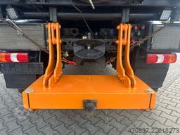 UNIMOG U 423 / Mähausstattung Dücker / Salzstreuer