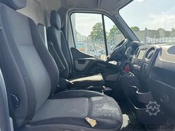 Renault Master K 38 220 KG 2 persoonslift