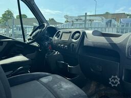Renault Master K 38 220 KG 2 persoonslift