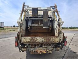 RENAULT D26-320 - 6X2 - E6 - FAUN