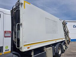 RENAULT D26-320 - 6X2 - E6 - FAUN