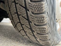 IVECO Daily 35S14A Hi-Matic Klima 4,35m Kamera Thermo