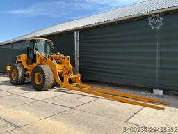 JCB 436HT