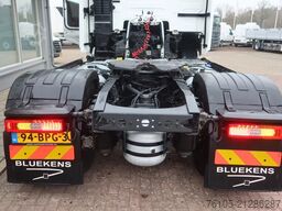 Volvo FH 4x2 bed 2x Holland Truck