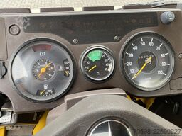Mercedes-Benz Unimog 407