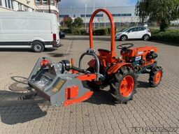 Kubota D750 - B7001 4x4 mit Mulcher