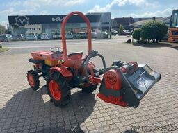 Kubota D750 - B7001 4x4 mit Mulcher