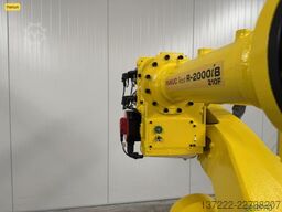 FANUC R-2000iB/210F