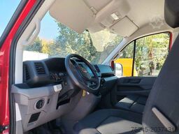 MAN TGF 18 35 FURGONATO CON PEDANA CARICATRI