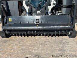 BOBCAT T 76 Raupe mit Forstmulcher